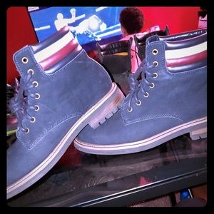 Tommy boots